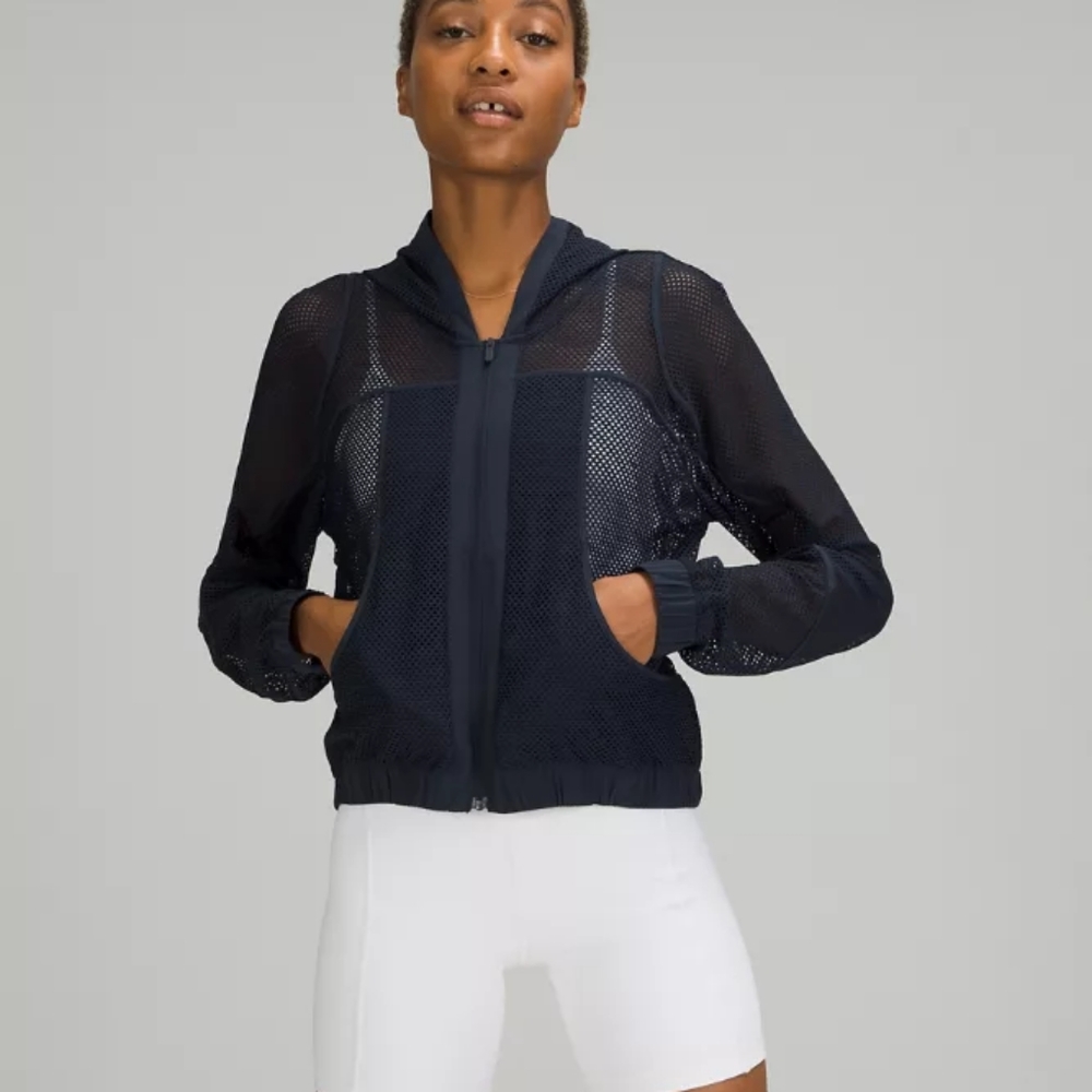 LULULEMON RELAXED FIT MESH JACKET